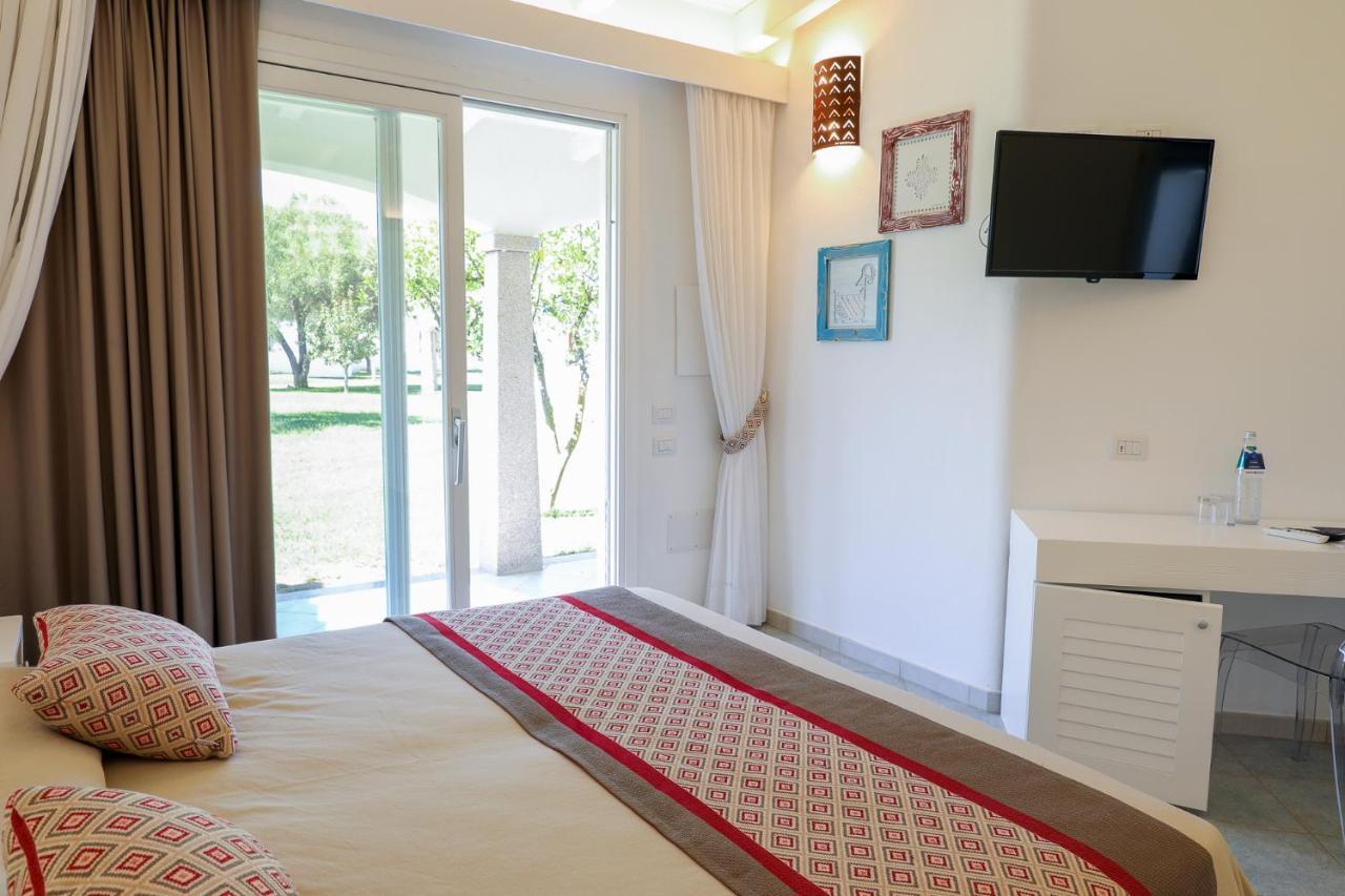 Limone Beach Resort Castiadas Exterior foto
